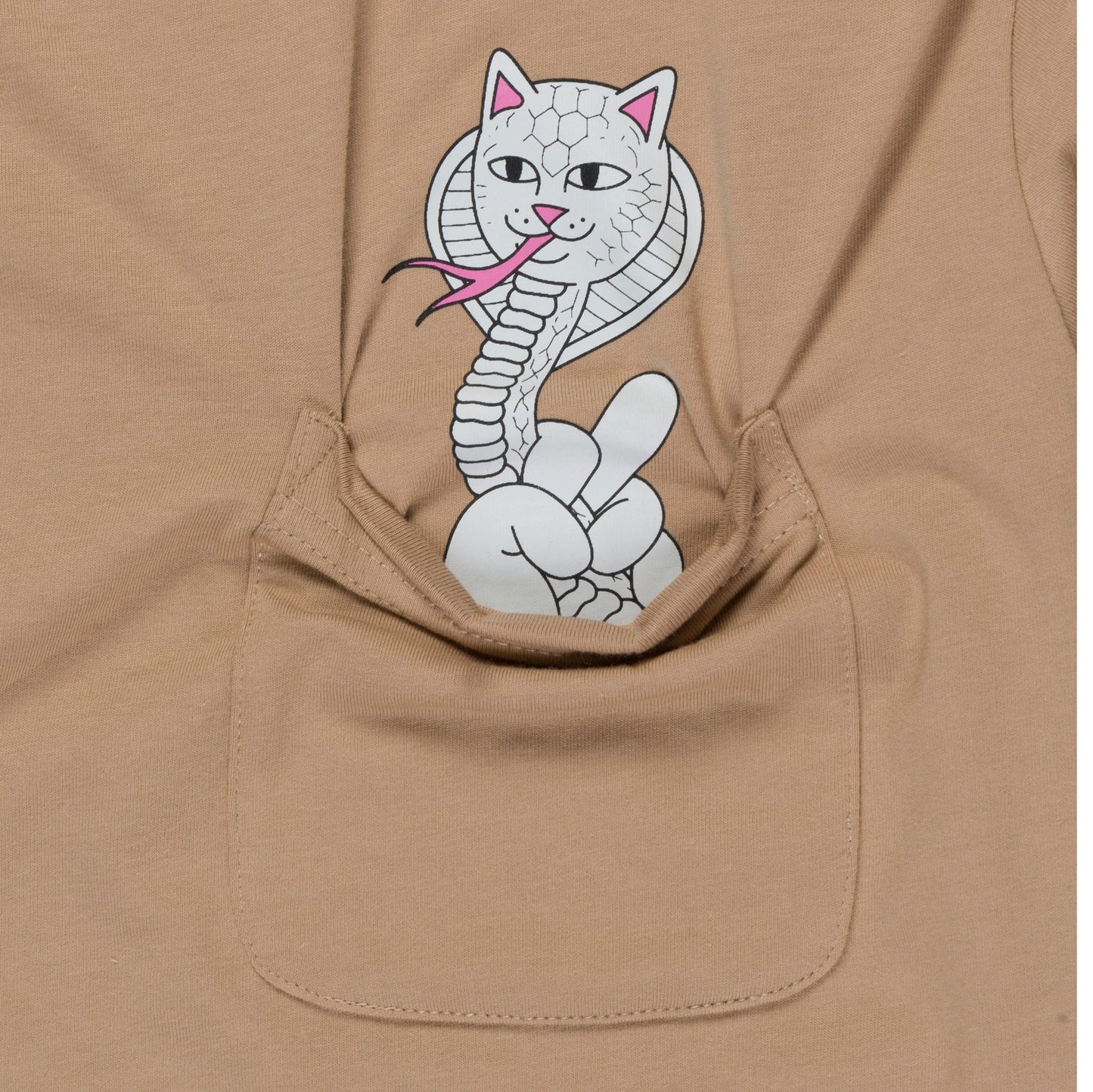 RIPNDIP | Cobra Nerm Pocket Tee | 100% Algodón 180 GSM | Colección Streetwear POW Flagship