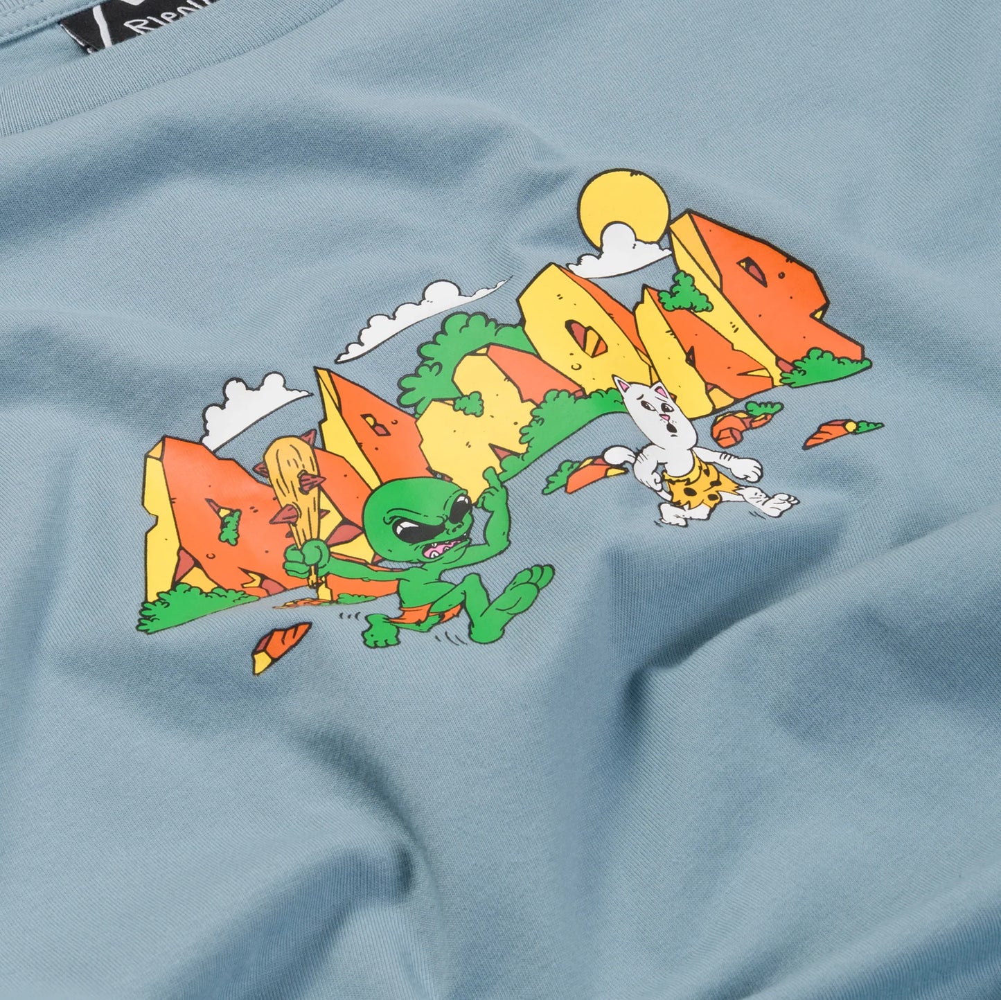 RIPNDIP | Cavenerm Tee Light Slate | 100% Algodón 180 GSM | Streetwear Colección Esencial