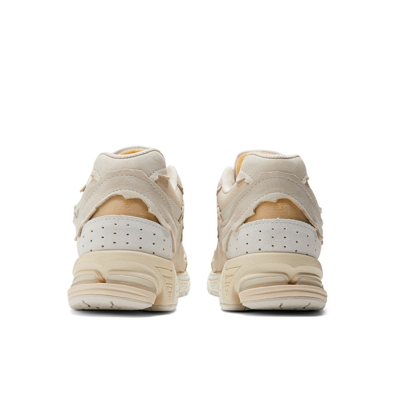 NEW BALANCE - 2002R (BEIGE)